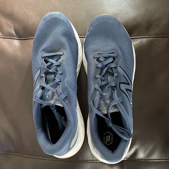 Men’s New Balance Shoes - Picture 5 of 9